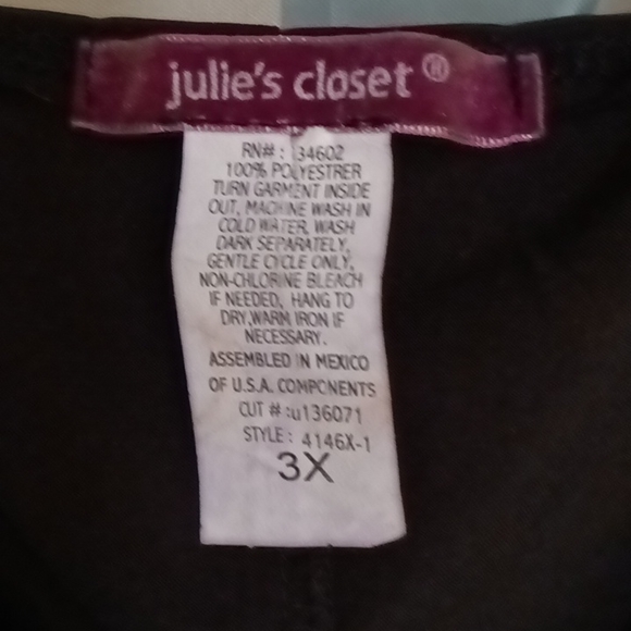 FINAL PRICE Julie's closet black polyester blouse w silver shoulder bangles 3X - Picture 2 of 3